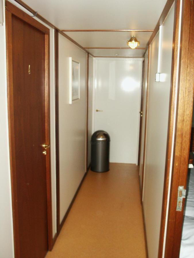 Twin Room with Bathroom,1033628243:JPEG