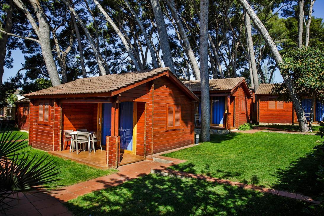 One-Bedroom Bungalow