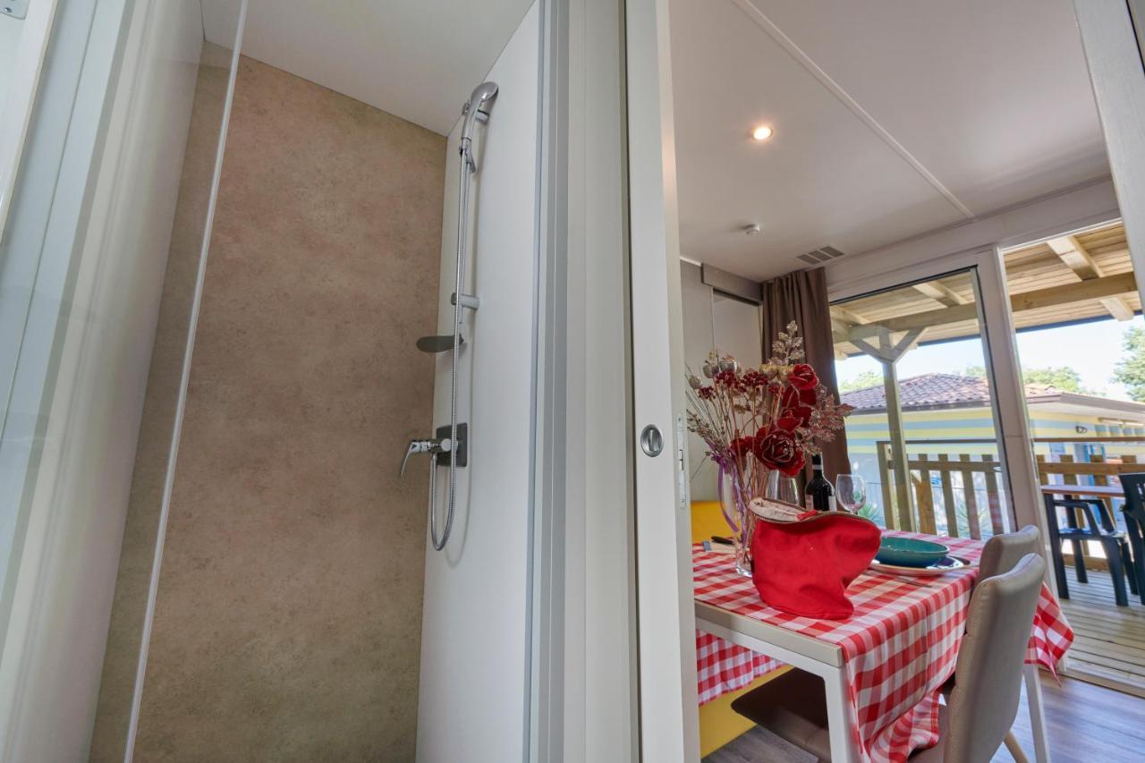 Mobile Home,1269892186:JPEG