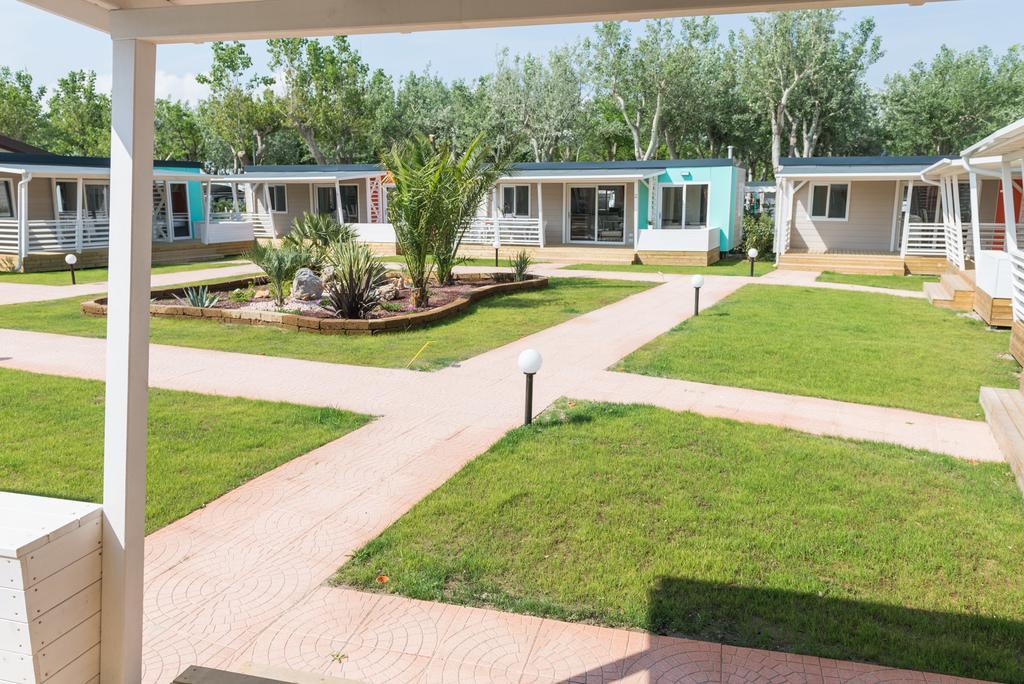 Mobile Home Luxury,153642028:JPEG