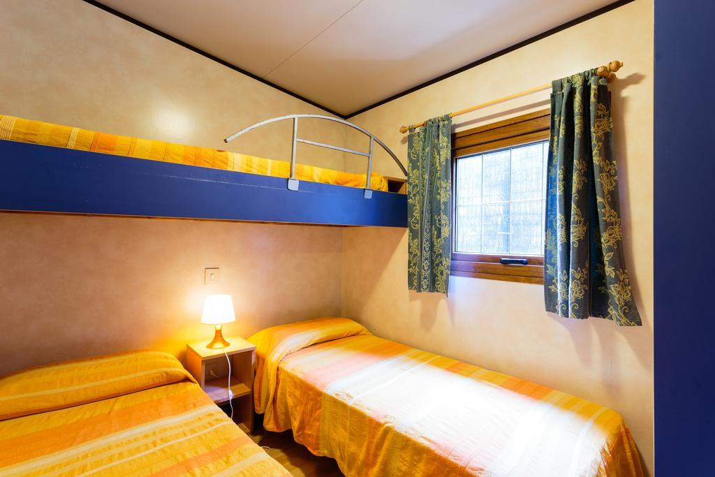 Two-Bedroom Bungalow,175872195:JPEG