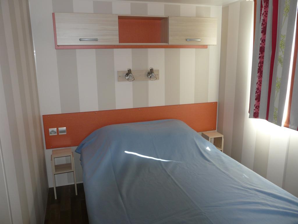 Standard Mobile Home,210960701:JPEG