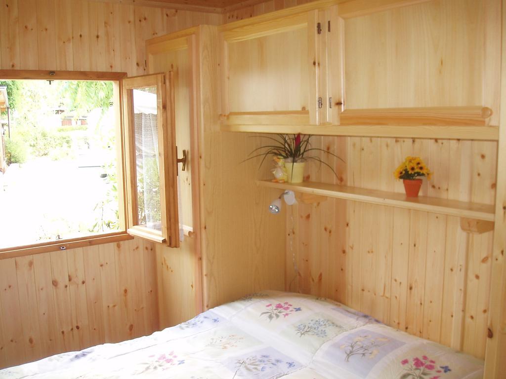 Chalet,364558249:JPEG