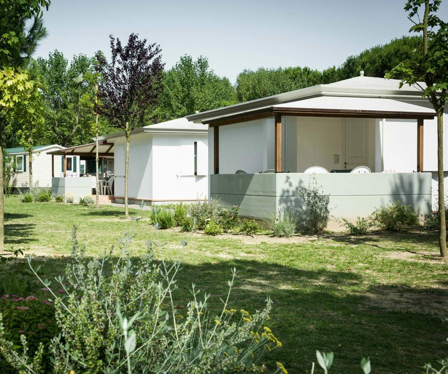 Bungalow,749714672:JPEG