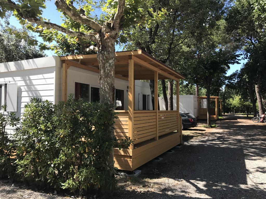 Mobile Home,445660356:JPEG