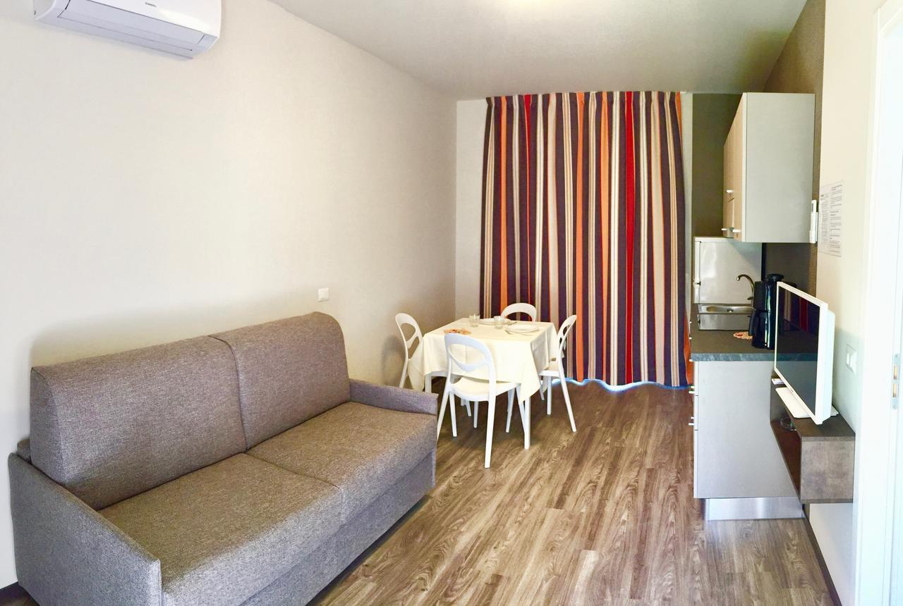 One-Bedroom Superior Apartment - Pet not allowed,835469519:JPEG