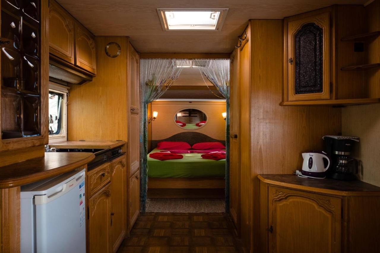 Large Caravan WC