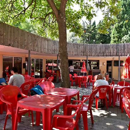 Camping du Pont d'Avignon-3