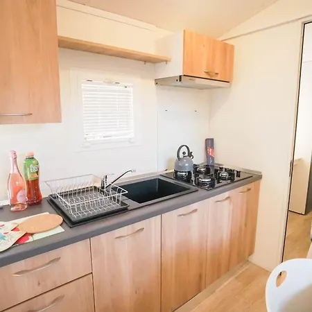 Happy Camp Mobile Homes In Camping Cisano San Vito-3