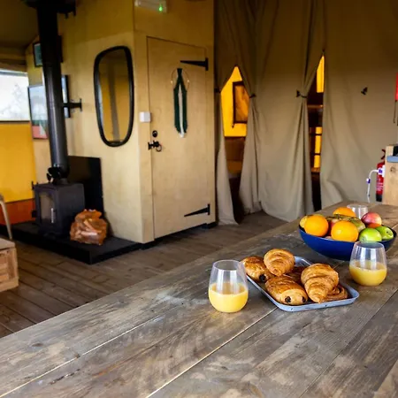 The Camp At The Wave-3