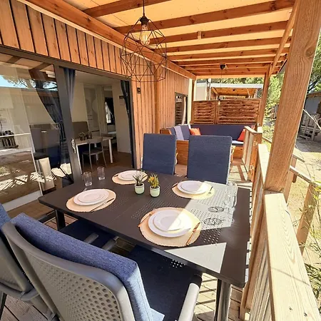 Estivo Premium Deluxe Mobile Homes On Camping Malibu Beach-2