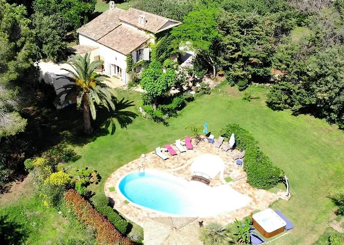 Hôtel accueillant les animaux: Féerie Love