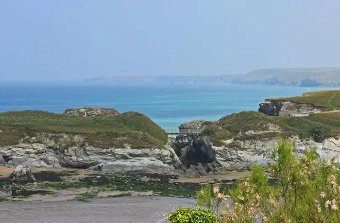 Luxury hotel only: Glendorgal Hotel