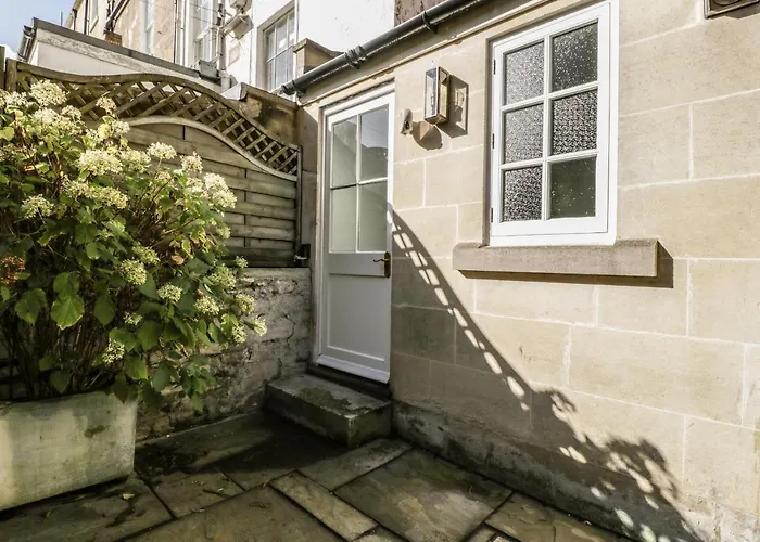 23 Daniel Street