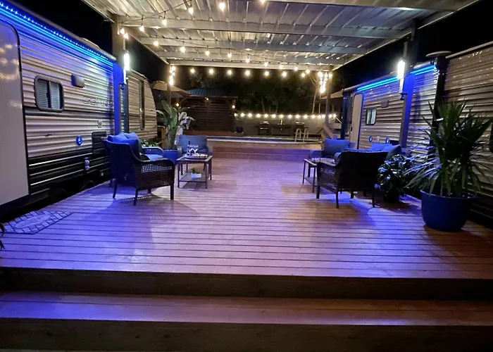 Paseo Isamar Campers