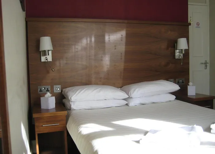 Lodging Wheatlands Lodge