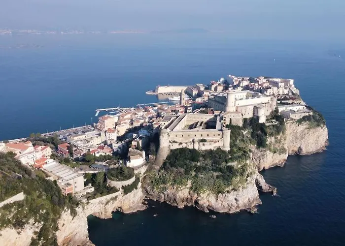 Hotel 4 stelle: Brezza di mare Gaeta b&b