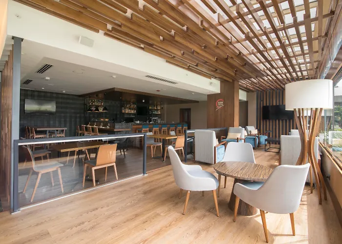 Sonesta Hotel El Olivar