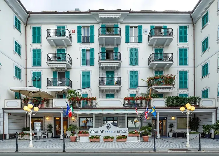 Self Catering: Grande Albergo