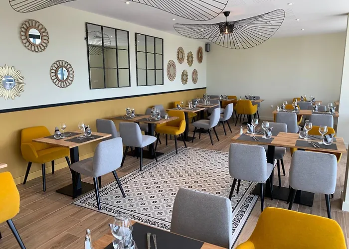 Logis s - Le Bellaroc - 2 Étoiles Et Restaurant