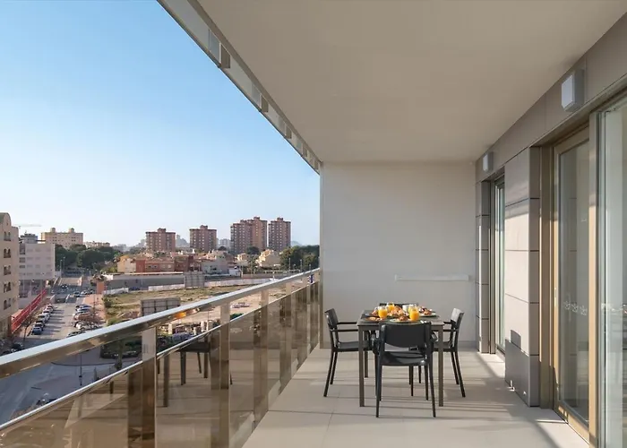 Apartahotel: Ahoy Apartments
