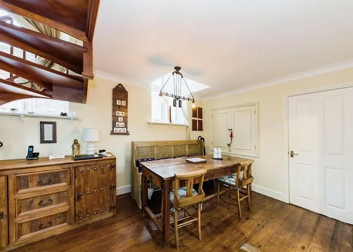 Pet Friendly hotel: Chapel Cottage