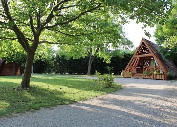 Habitat Créateur - Hébergements insolites au camping municipal Les Ecureuils