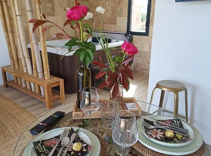 Le Pavillon Des Pivoines