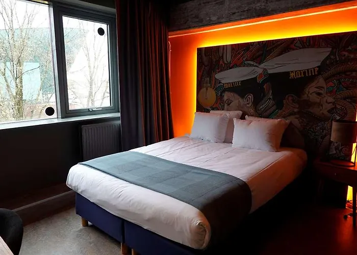 Rooms25