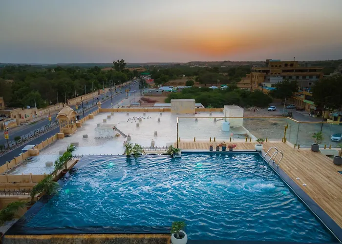Hotel with Tennis: Rupal Residency