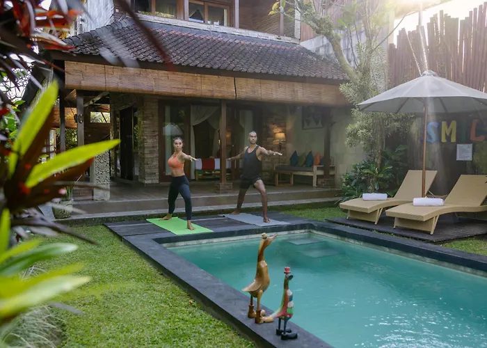 Villa: Candy Villa By Genuinehost