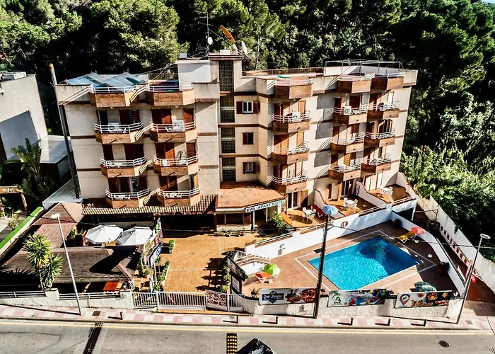  Eva Aparthotel