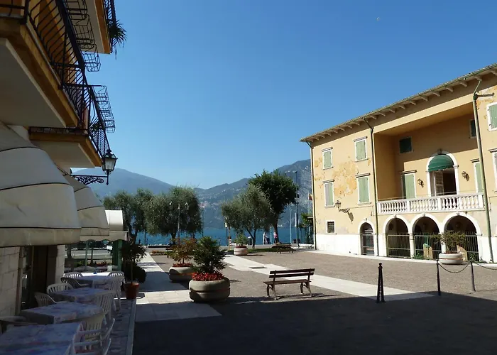 Hotel con tennis: Albergo Casa Este