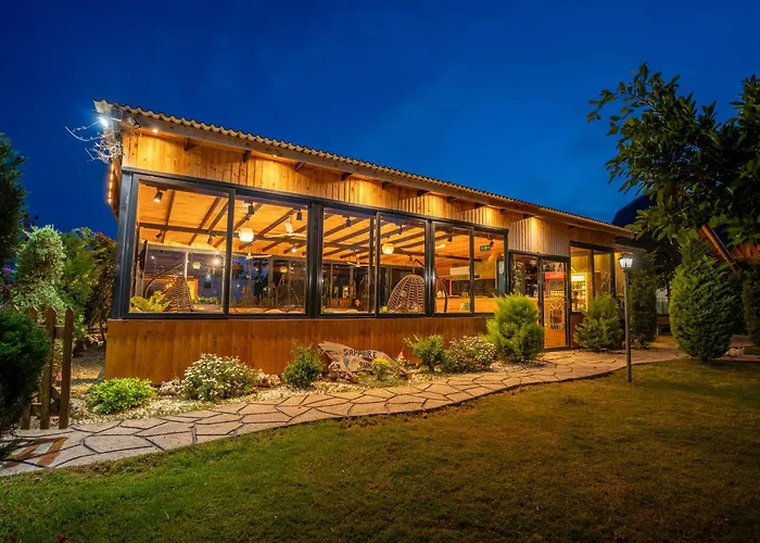 Karaoez Sapphire Bungalows