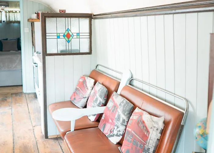 Swallowfield Glamping-The Last Stop