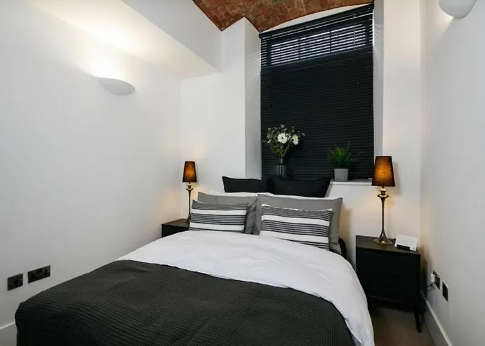 Cavern By The Heim Residences