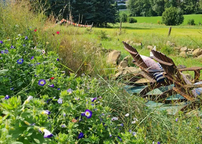 Camping im Igluzelt im Privatgarten mit warmer Lutzmatratze und Komfort Schlüchtern Main-Kinzig