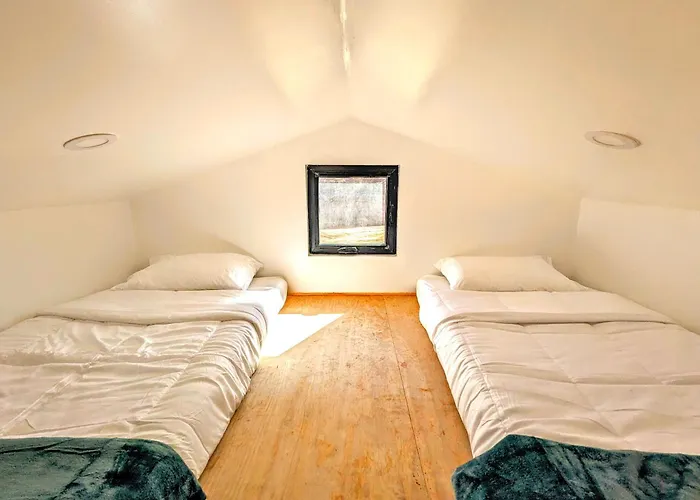 Wildhaven Yosemite Glamping