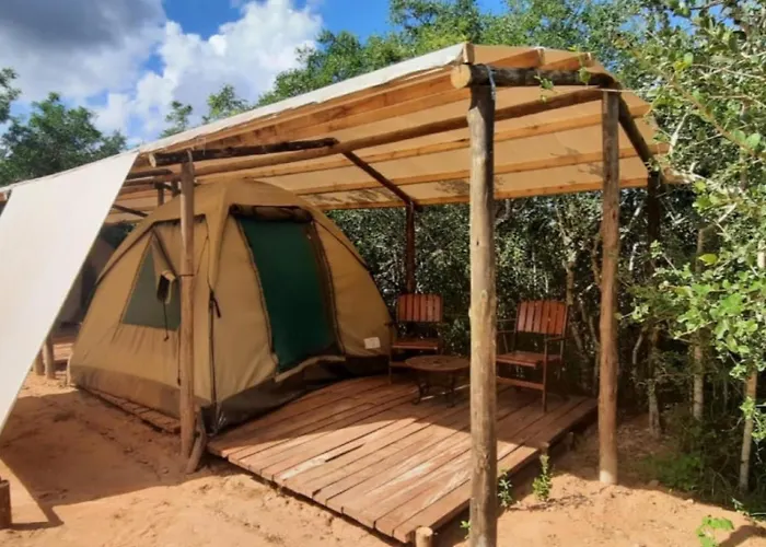 Shik Shack Backpackers