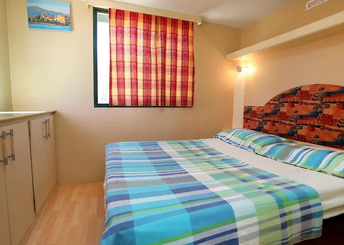 2 Bedroom Amazing Stacaravan In Trogir