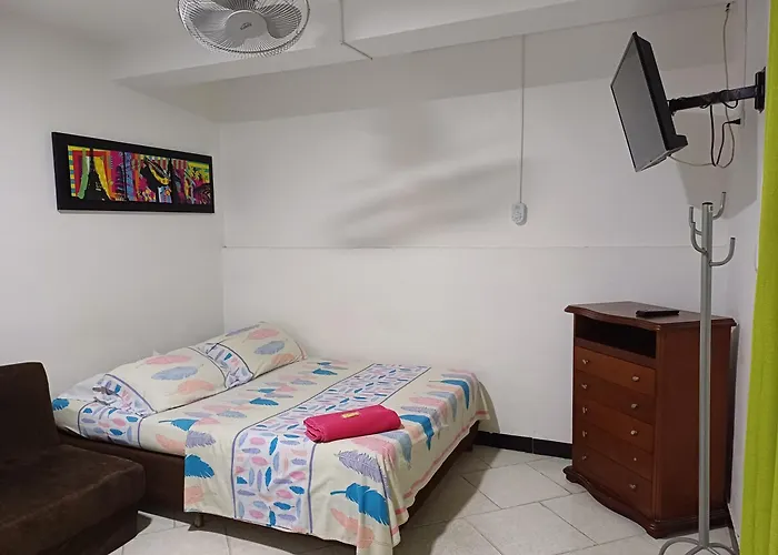 Casablanca Hostel Cali B&B