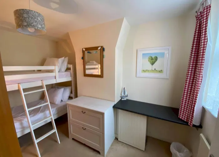 Kinnessburn Road Apartment - No 20