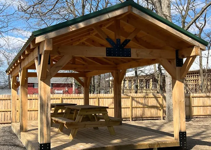 Sister Lakes Glamping Cabin At Wonder Woods #4