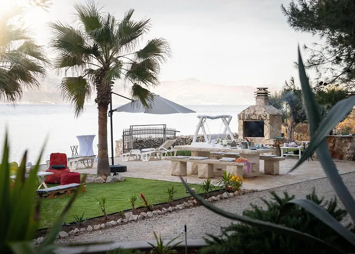 Beach Garden Brač