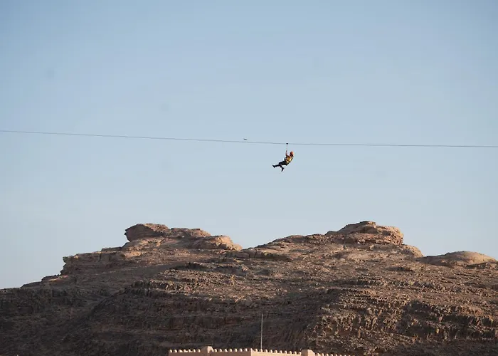 Resort: Sinam Desert Resort