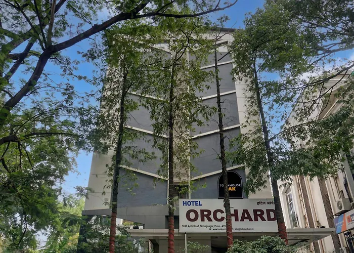 Townhouse Oak Orchard Hotel
