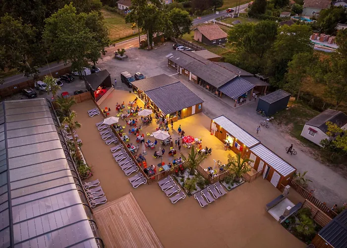 Hôtel pour familles: Camping Hourtin