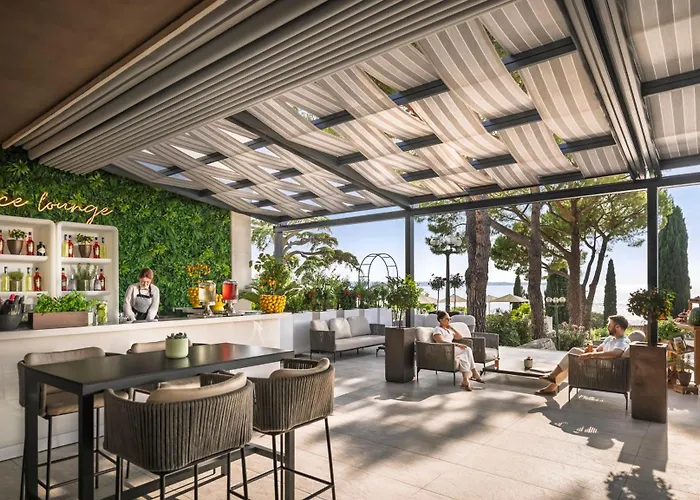 Remisens Casa Rosa, Depandansa