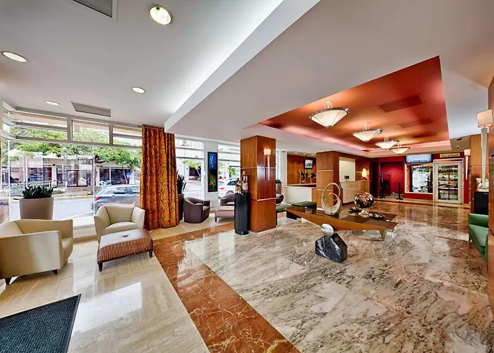 Courtyard By Marriott San Juan Miramar