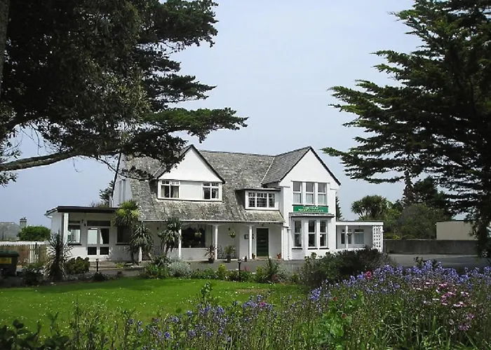 Pine Lodge Hotel